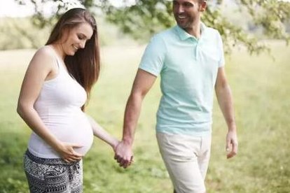 比姨妈更早知道怀孕的症状分享，看内裤情况就能轻松自测